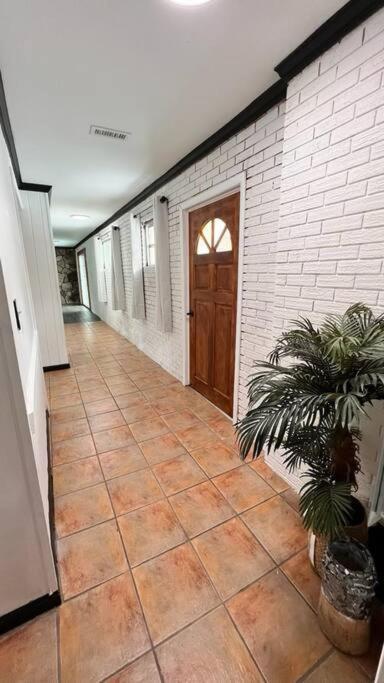 Small Rental For Couple Getaway Далтон Екстер'єр фото
